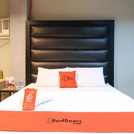 Reddoorz @ P Florentino Street Sampaloc Manila Luaran gambar