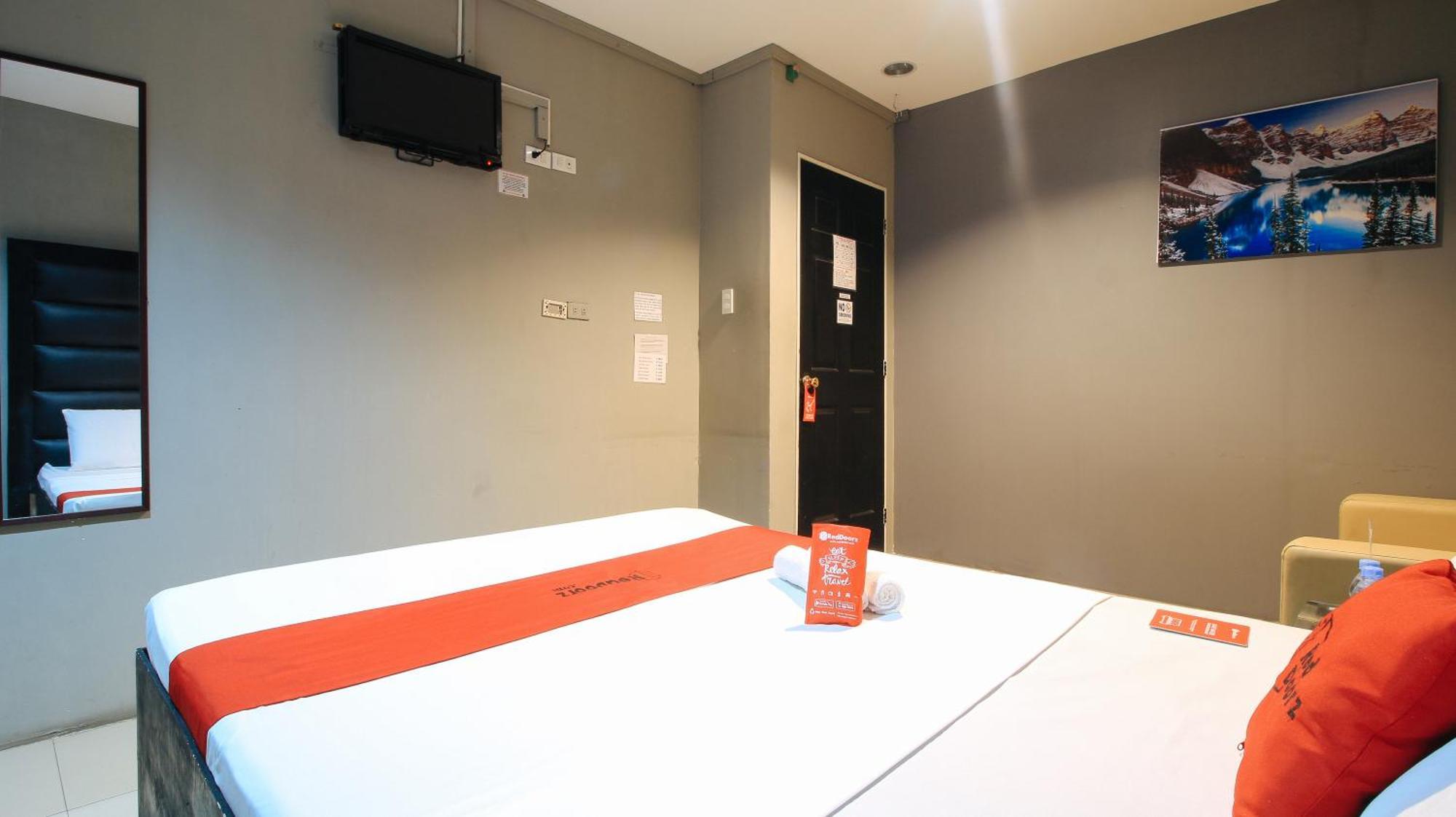 Reddoorz @ P Florentino Street Sampaloc Manila Luaran gambar